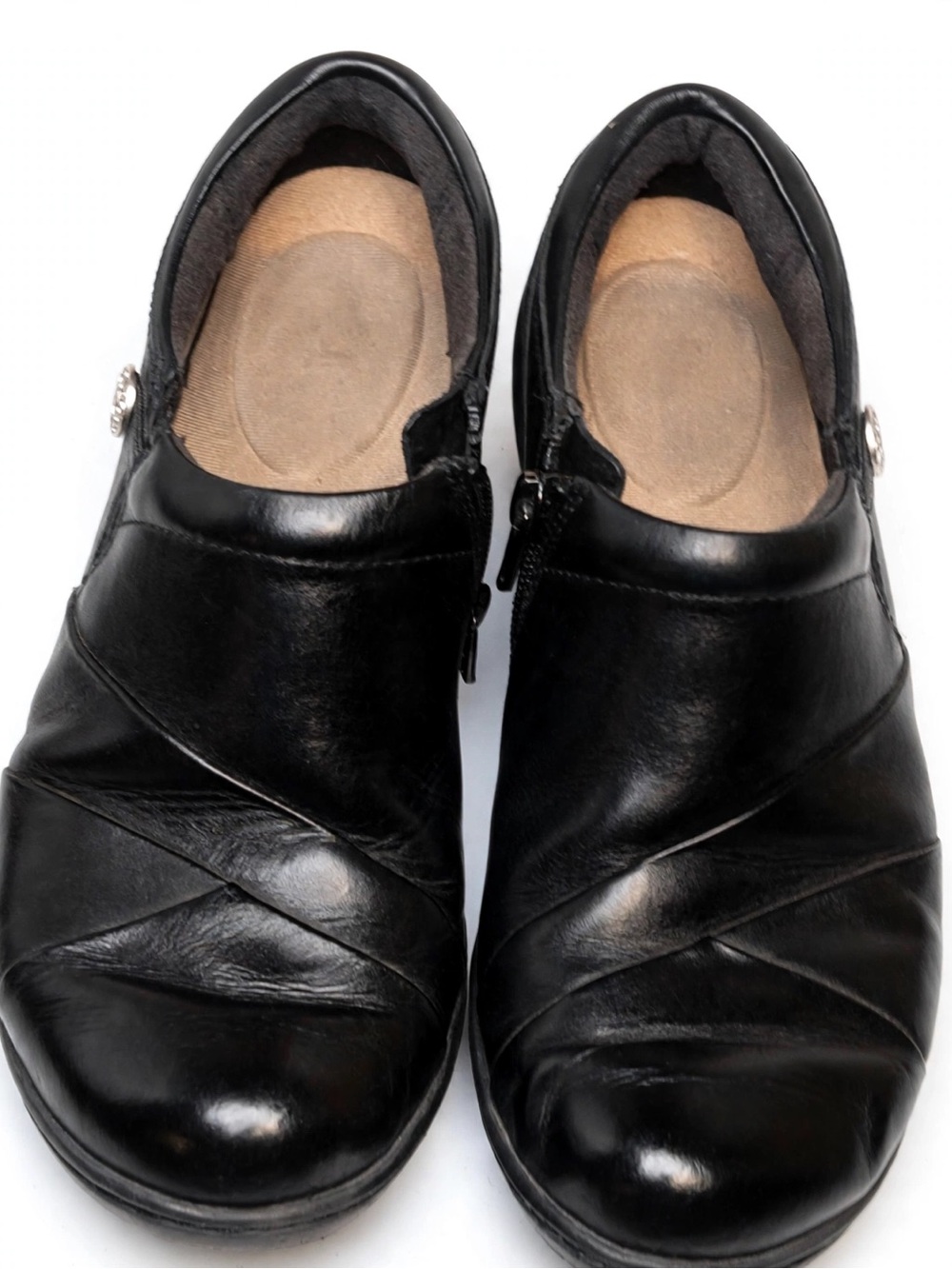 CLARKS Black Leather Clogs Slip-On Comfort Support Shoes Freshly polish Shoe 7.5